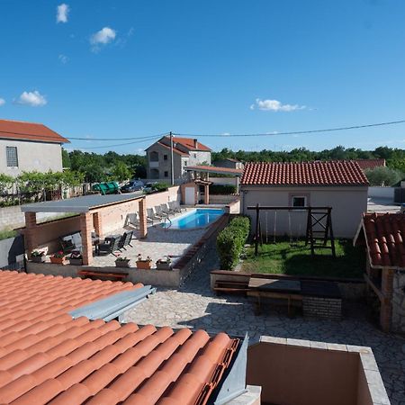 Holiday Home Luka Pridraga Buitenkant foto