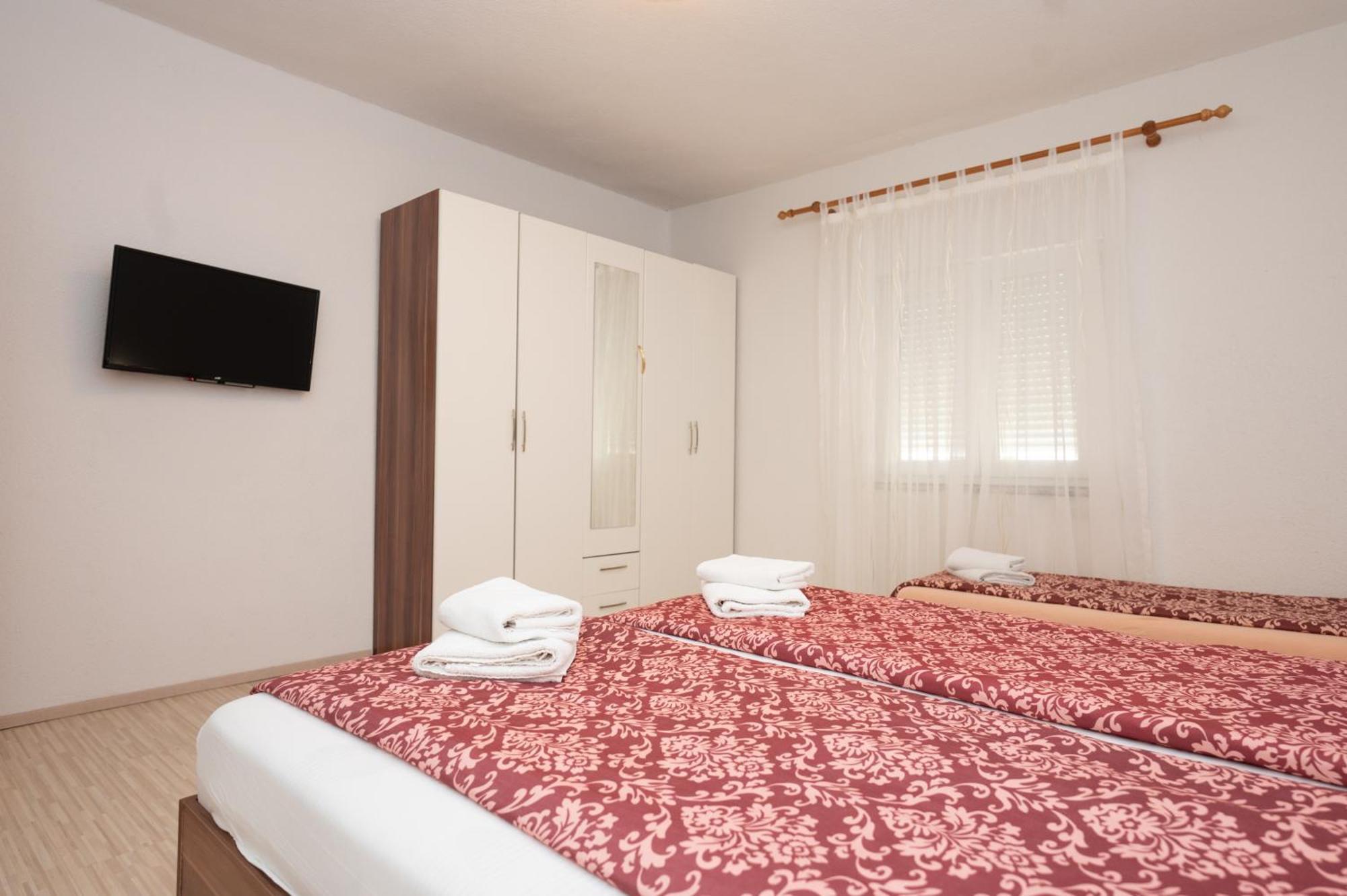 Holiday Home Luka Pridraga Buitenkant foto