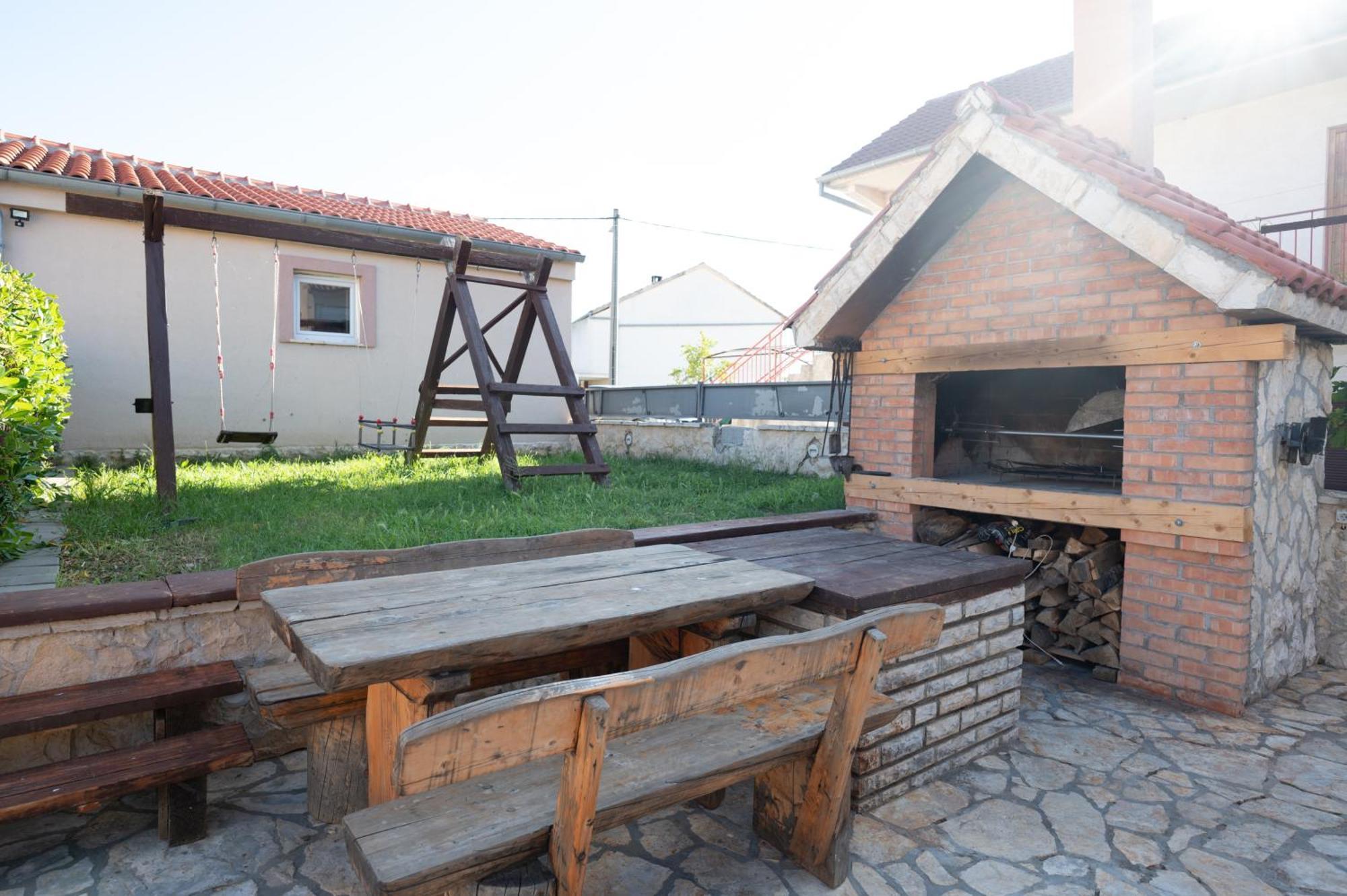 Holiday Home Luka Pridraga Buitenkant foto