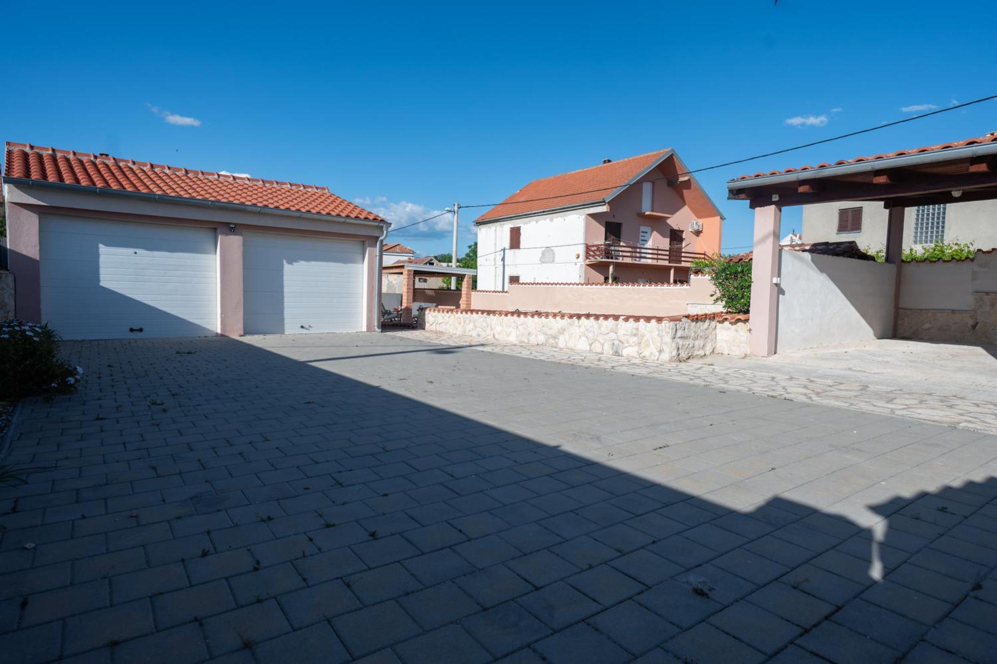 Holiday Home Luka Pridraga Buitenkant foto