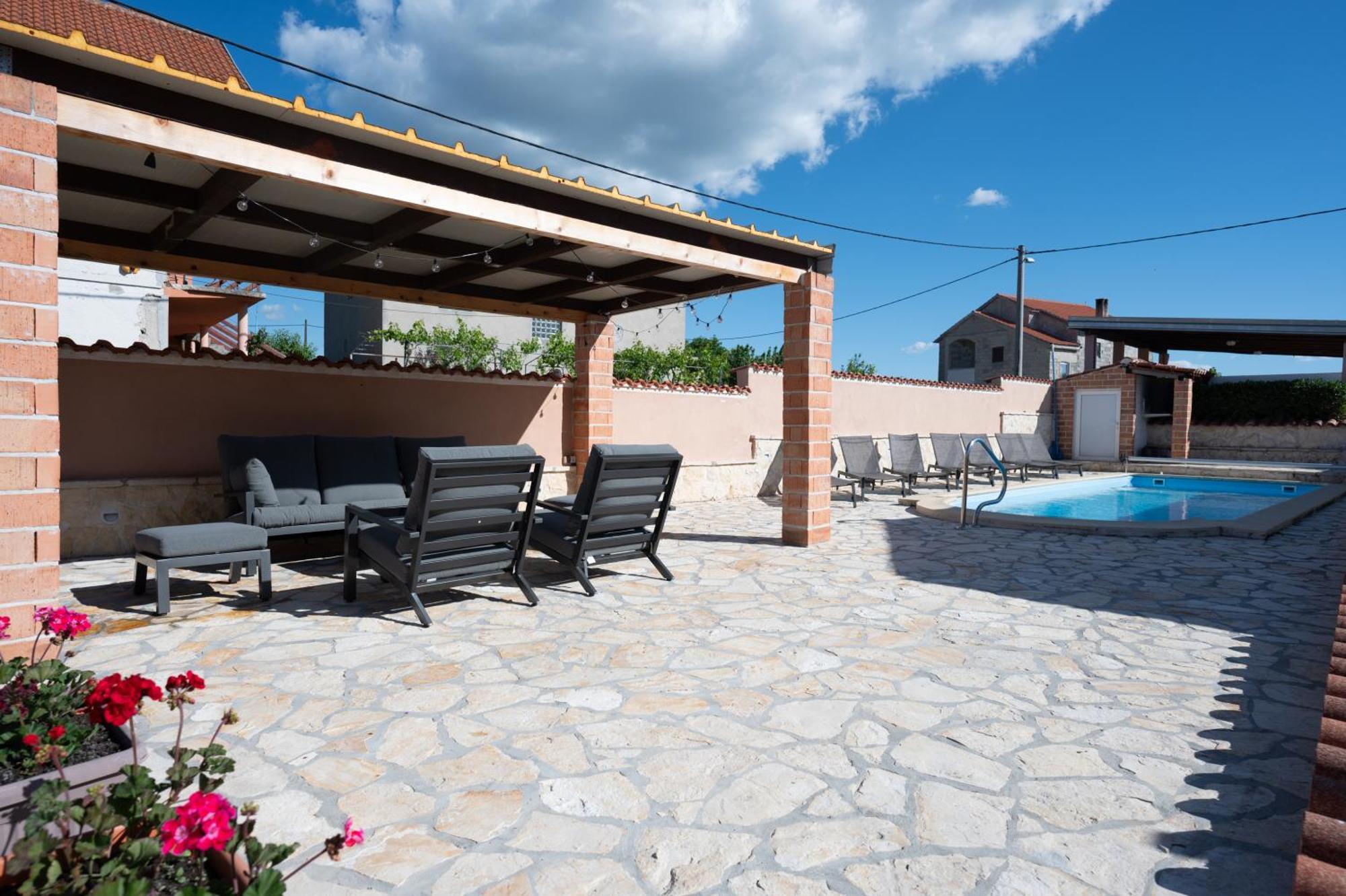Holiday Home Luka Pridraga Buitenkant foto