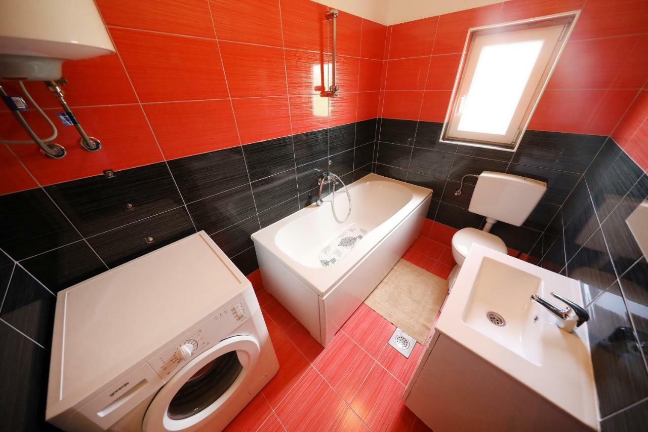 Holiday Home Luka Pridraga Buitenkant foto