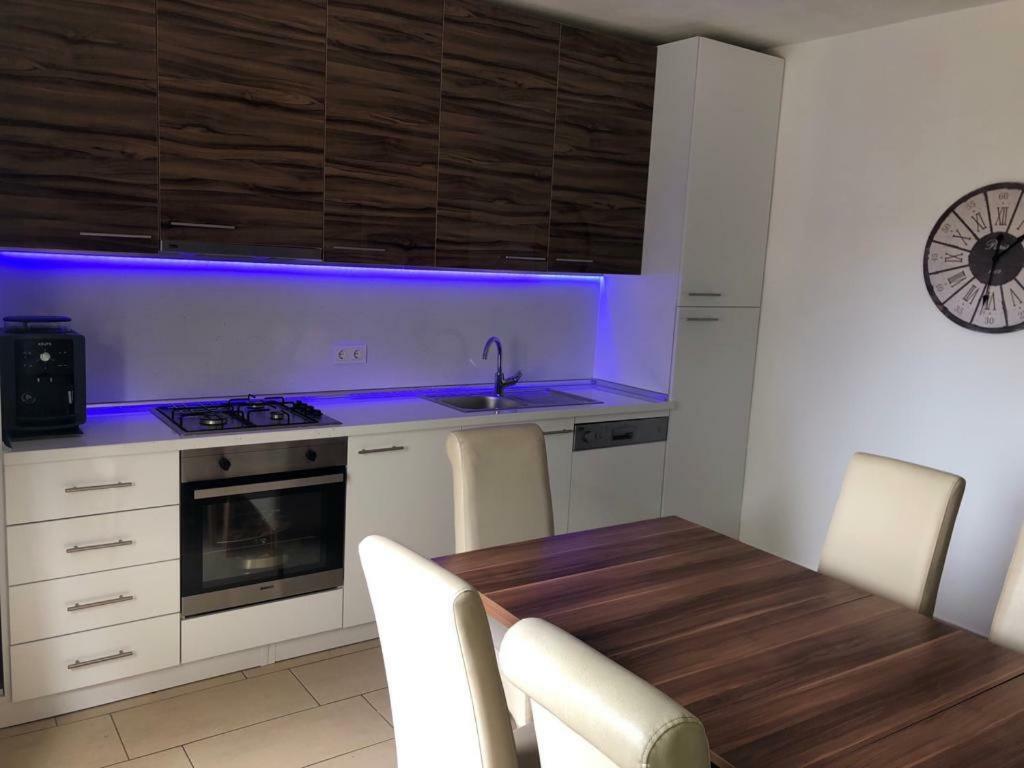 Holiday Home Luka Pridraga Buitenkant foto